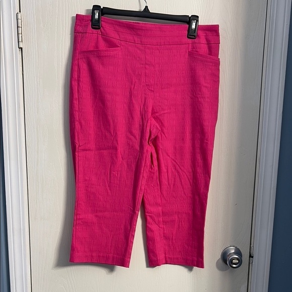 Jenna Rose Pants - Women's Pink Cropped Pants